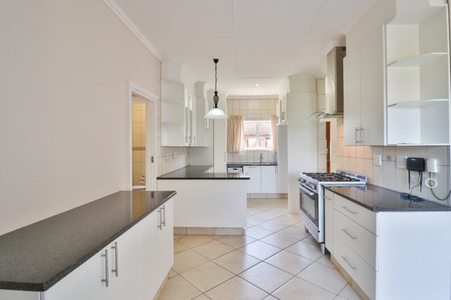 3 Bedroom Property for Sale in Fraaiuitsig Western Cape